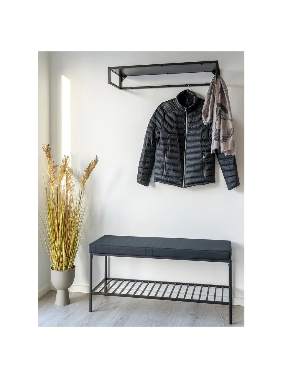 Metall-Sitzbank Noel in Schwarz mit Polyester-Sitzkissen, B 100 x H 48.5 cm 2 Metall-Sitzbank Noel in Schwarz mit Polyester-Sitzkissen, B 100 x H 48.5 cm – Bild 2