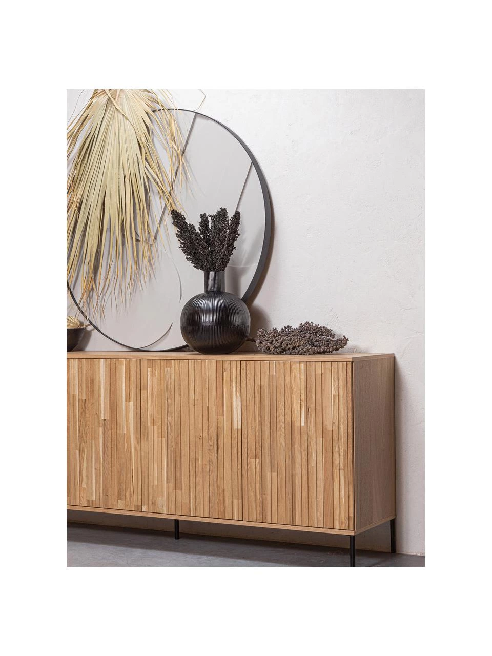 Sideboard Avourio mit geriffelter Front aus Eichenholz, 4-türig, B 200 x H 85 cm 2 Sideboard Avourio mit geriffelter Front aus Eichenholz, 4-türig, B 200 x H 85 cm – Bild 2